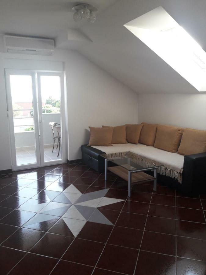 Apartmani Kuzmic Врси Экстерьер фото